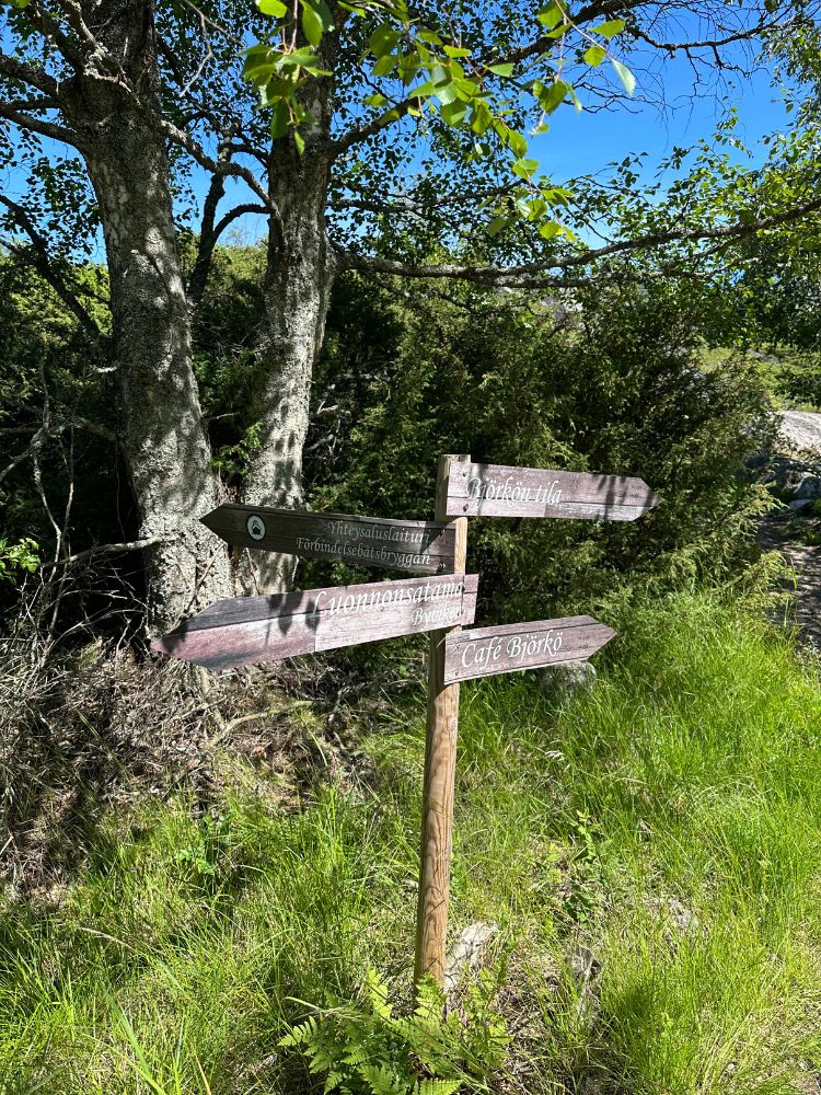 Björkö tienviitat